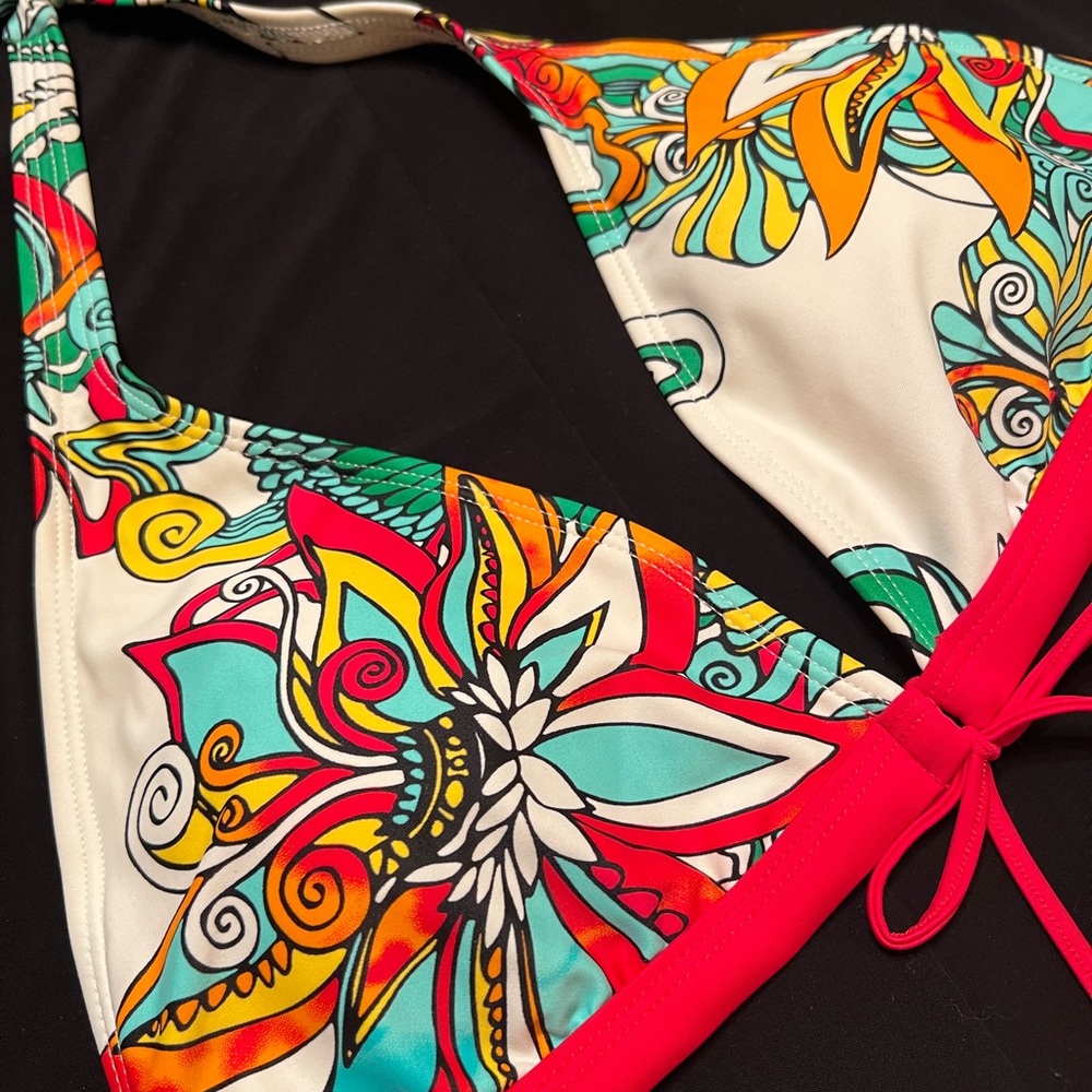 Bathing suit - Picture 5 of 8